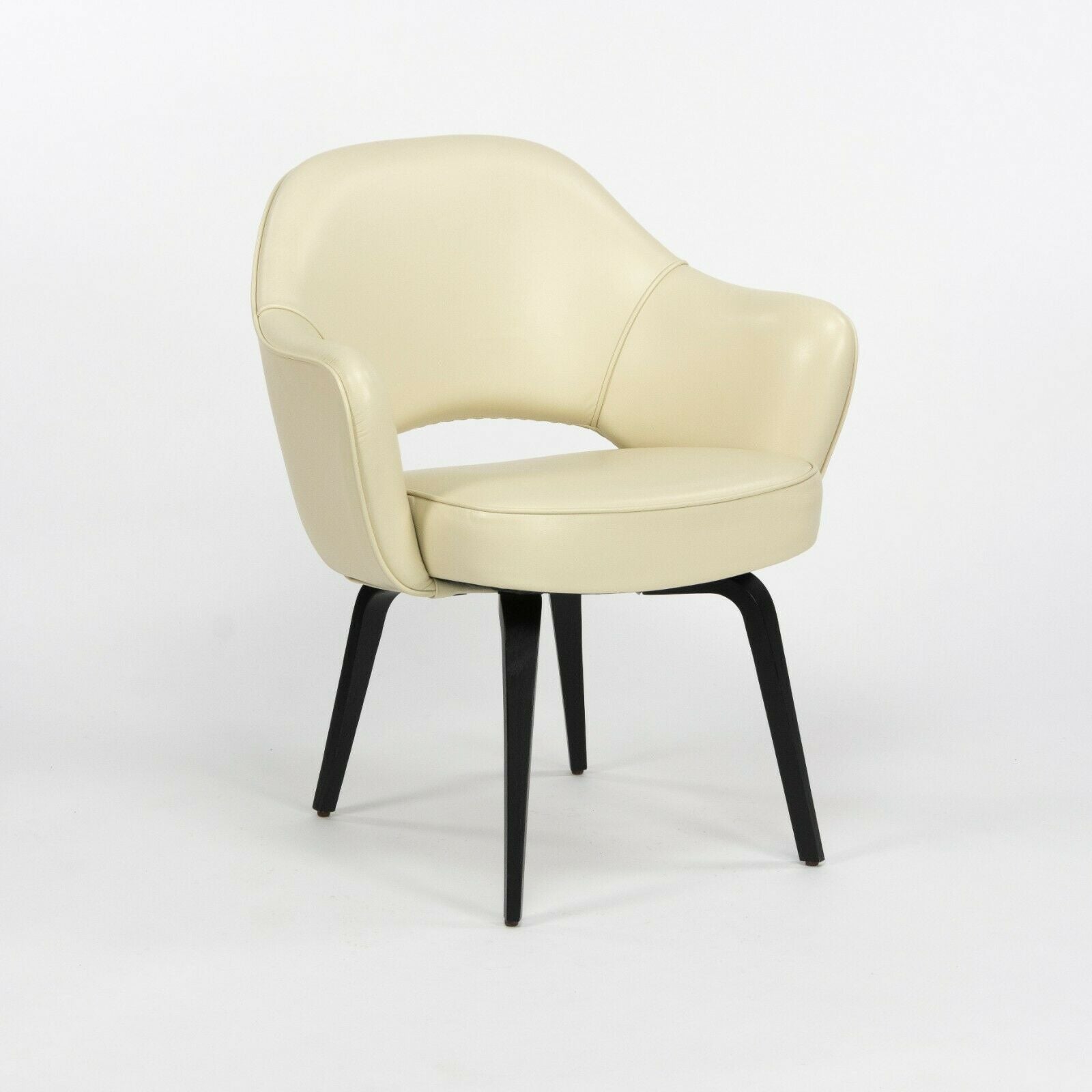 Eero Saarinen for Knoll 2020 Executive Armchair with Ivory Leather & Wood Legs