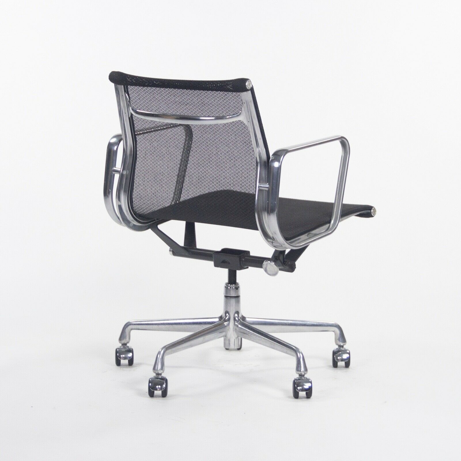 SOLD 2009 Herman Miller Eames Aluminum Group Executive Low-Back Black Mesh Desk Chair