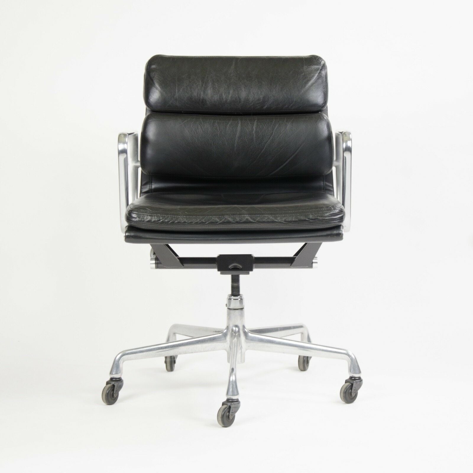 SOLD 2001 Eames Herman Miller Soft Pad Aluminum Group Desk Chair Black Leather 12x