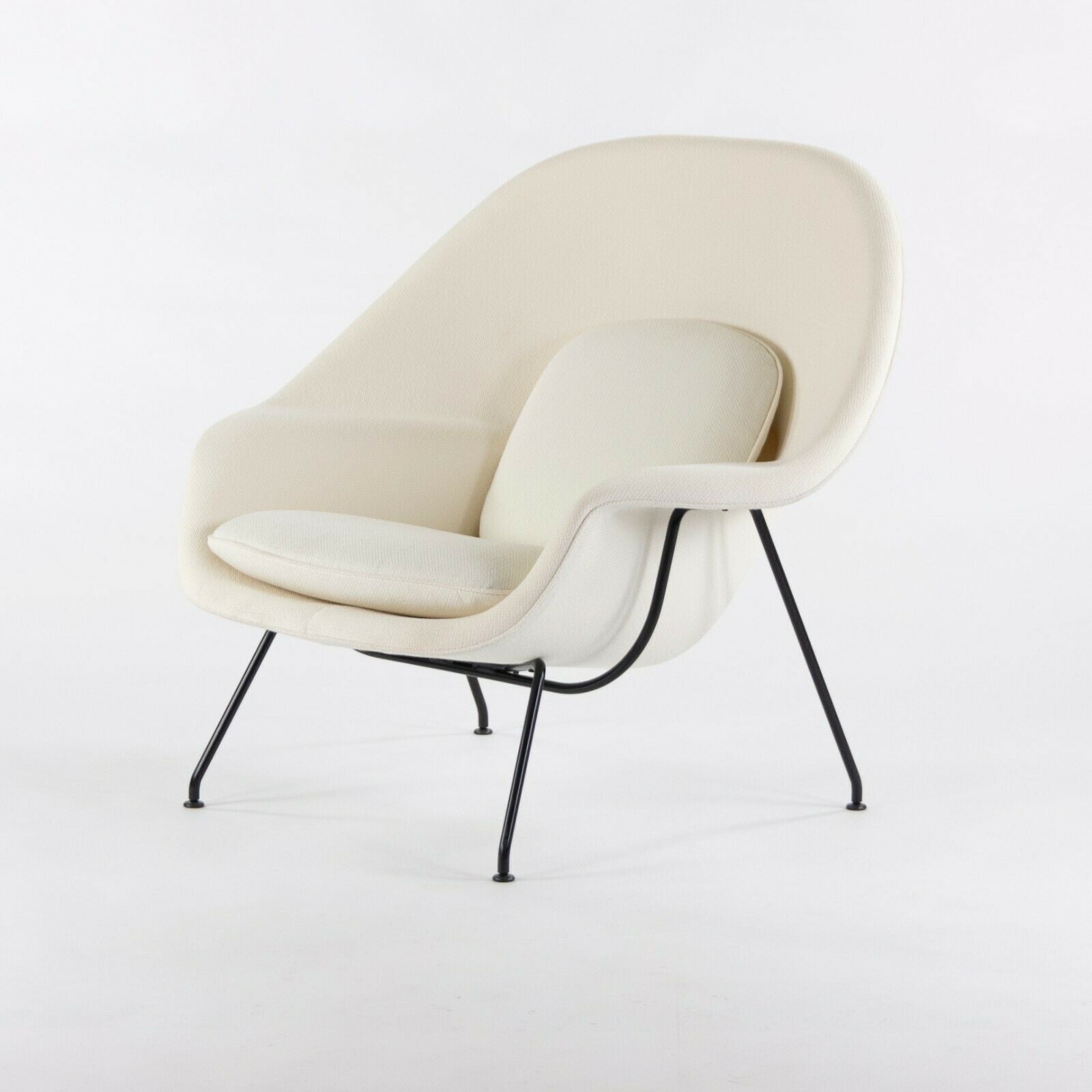 SOLD 2020 Eero Saarinen for Knoll Studio Womb Chair in White / Ivory Boucle Fabric