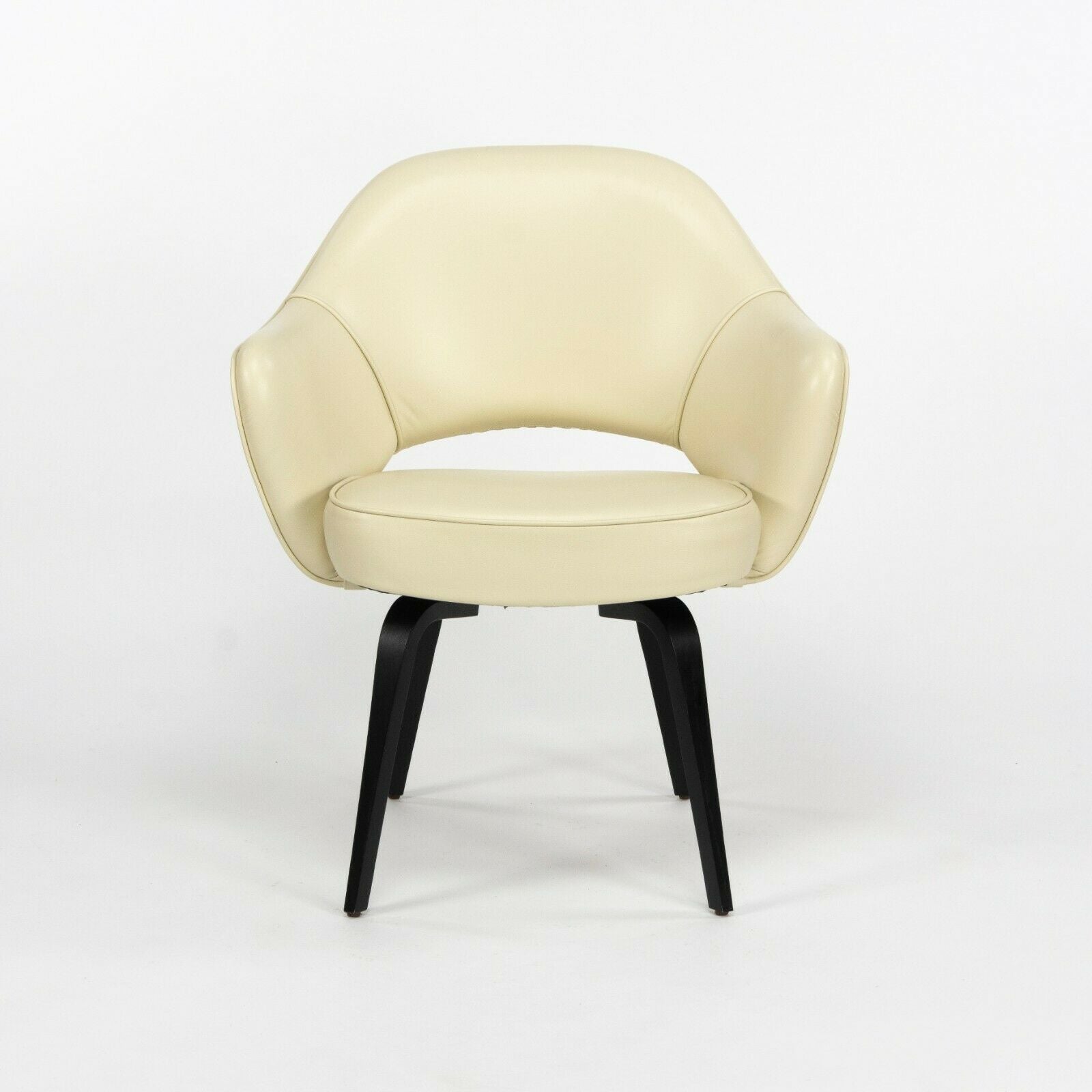 Eero Saarinen for Knoll 2020 Executive Armchair with Ivory Leather & Wood Legs