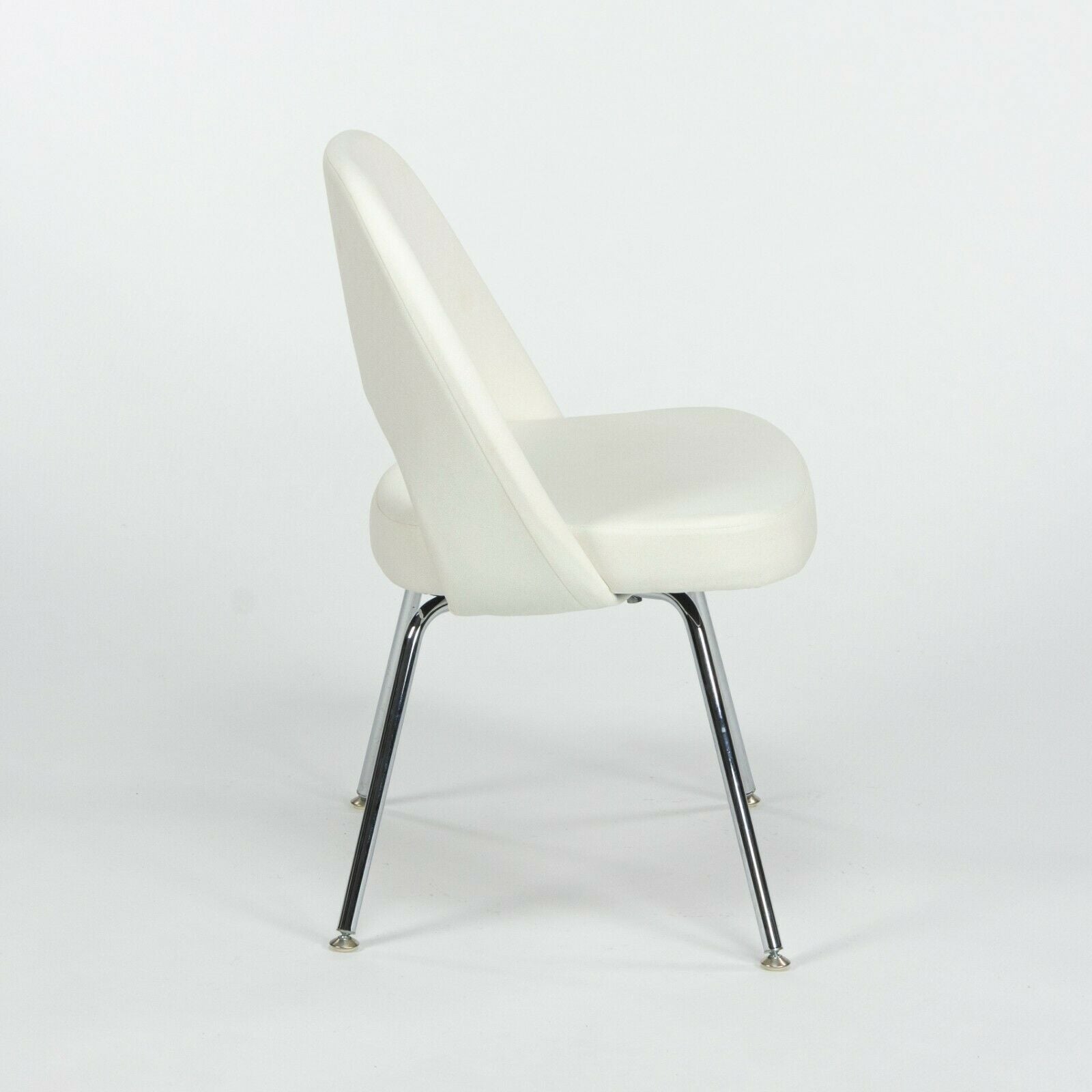 SOLD Eero Saarinen Knoll 2020 White Leather Executive Side Chair with Chrome Legs 2x Available
