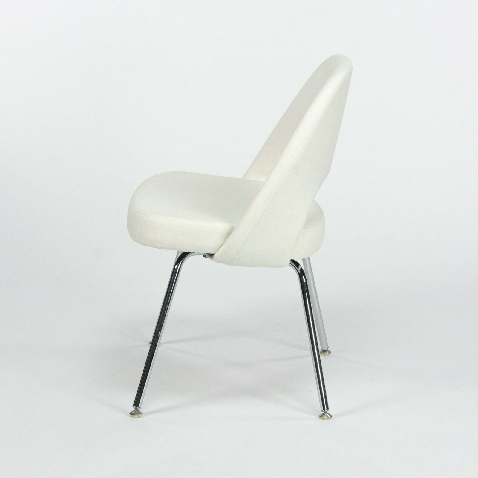 SOLD Eero Saarinen Knoll 2020 White Leather Executive Side Chair with Chrome Legs 2x Available