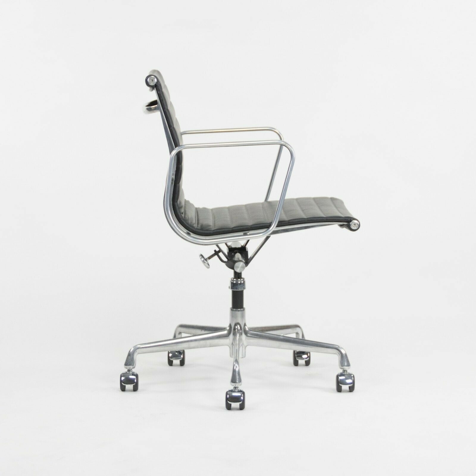 SOLD C. 2010s Herman Miller Eames Aluminum Group Management Desk Chair Black Leather