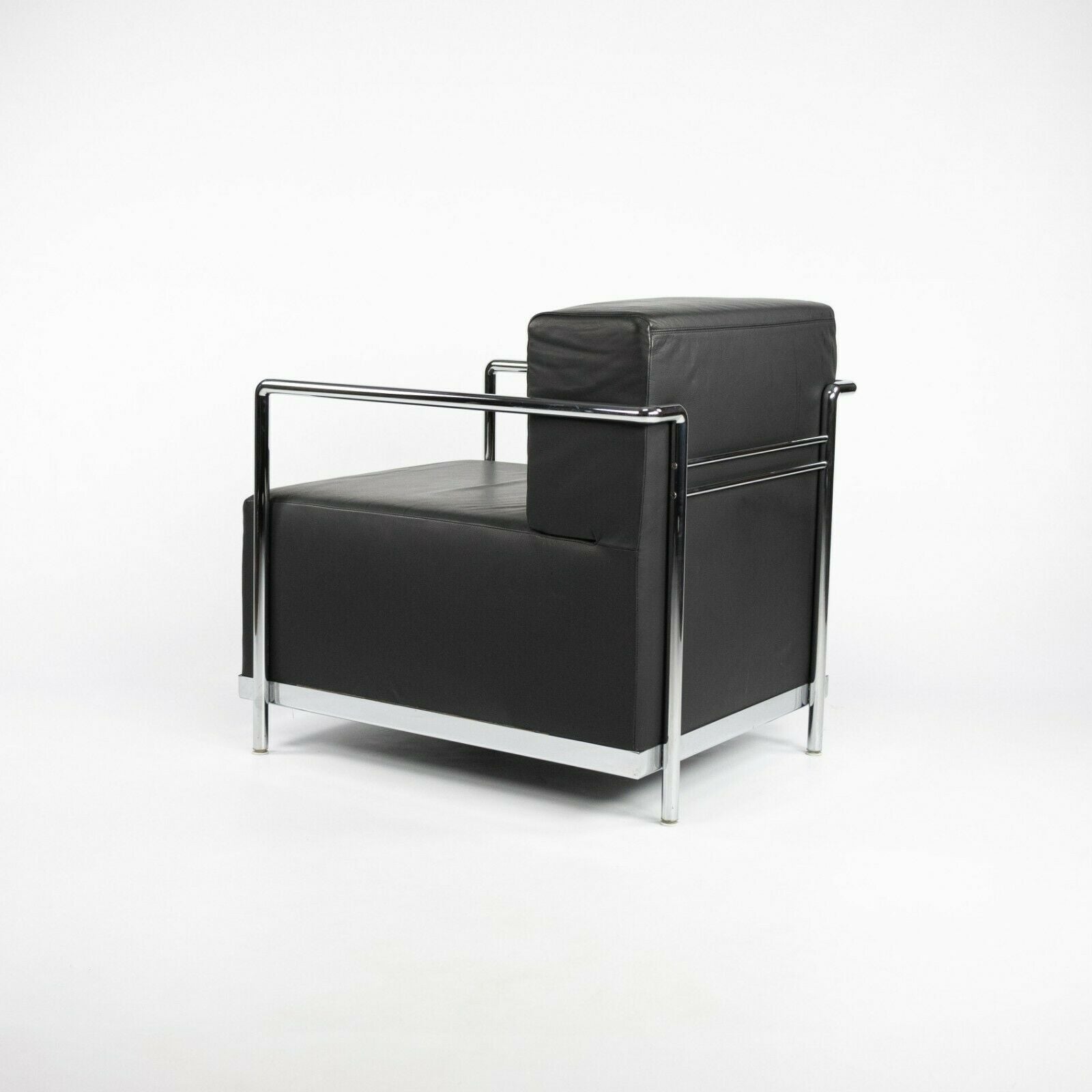 2010s Pair of Bernhardt Design Brellin Lounge Chairs in Black Leather with Chrome Frames