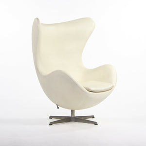 1998 Arne Jacobsen for Fritz Hansen White Leather Egg Chair with Ottoman