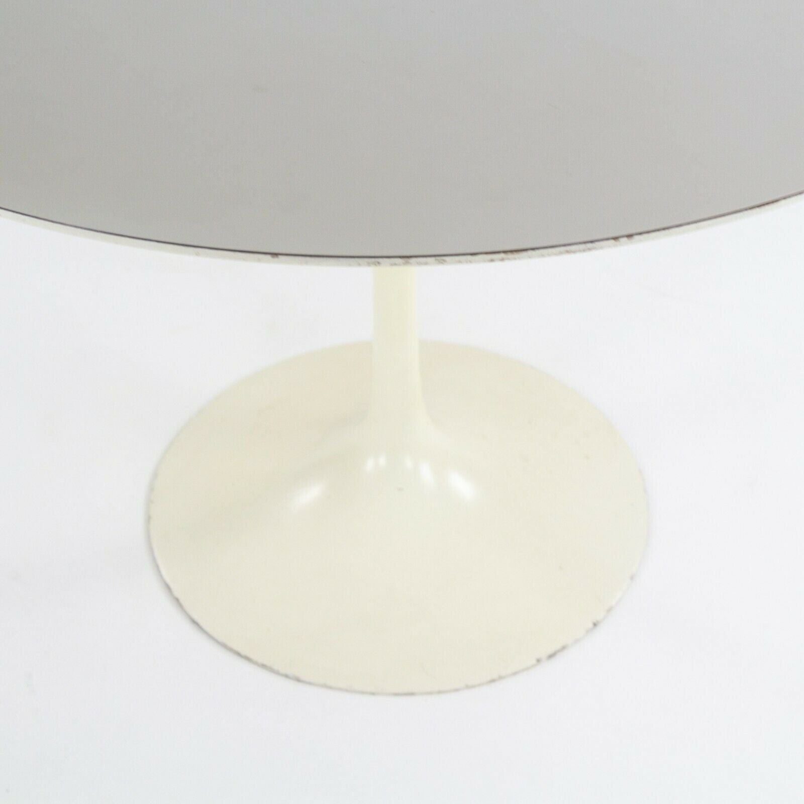 SOLD 1960s Eero Saarinen for Knoll Tulip Dining Table and Four White Tulip Side Chairs