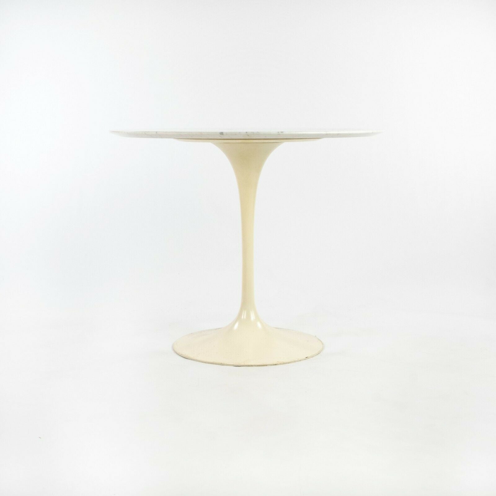 1958 Eero Saarinen for Knoll Associates Early 36 in White Marble Tulip Dining Table