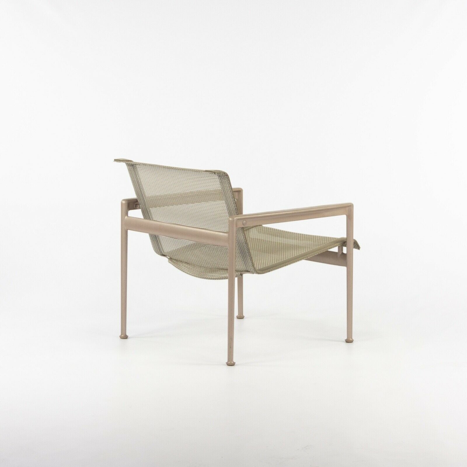 2020 Knoll Richard Schultz 1966 Series Outdoor Lounge Chair with Arms and Beige Frame