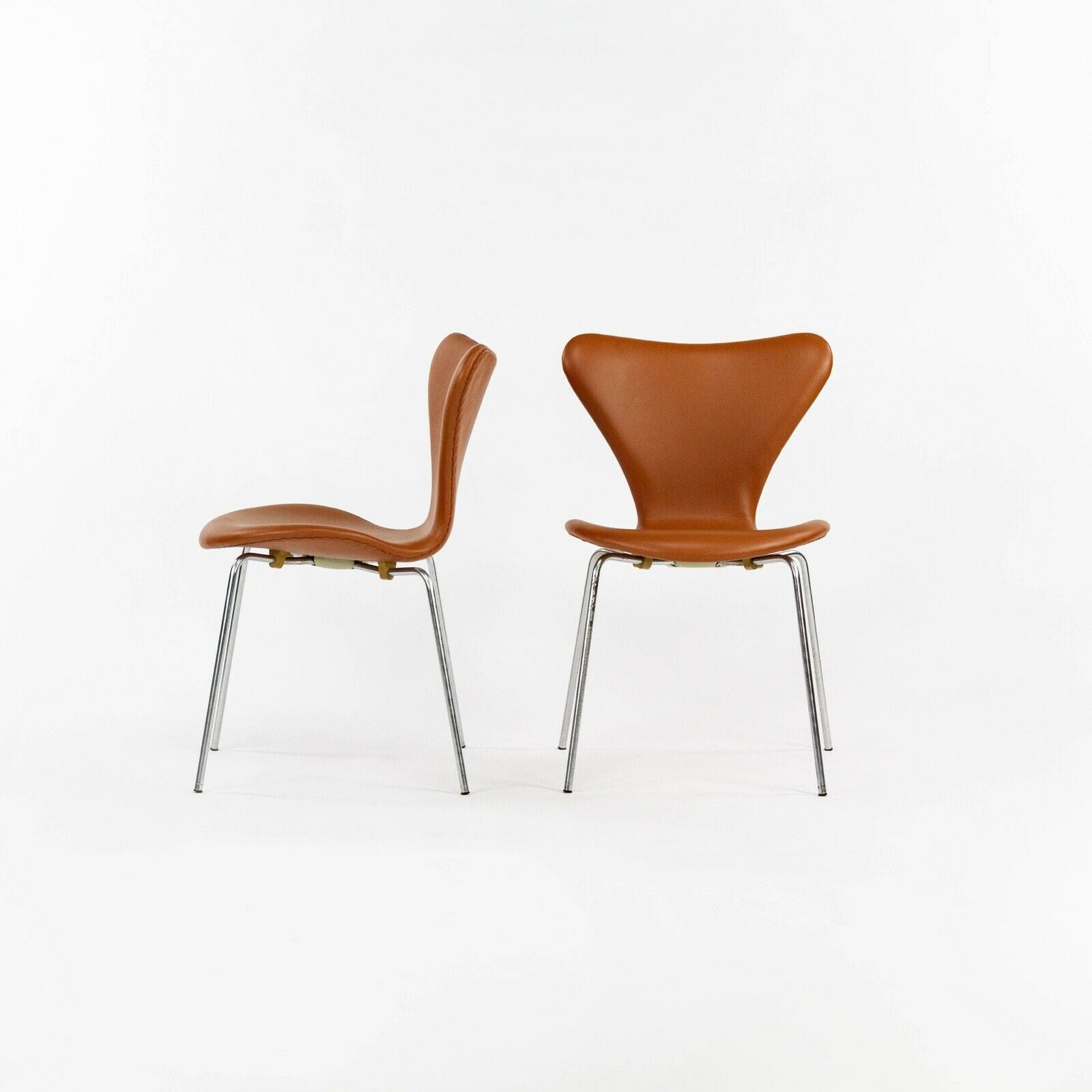 Set of 4x 1969 Arne Jacobsen Fritz Hansen Series 7 Handstiched Leather Chairs