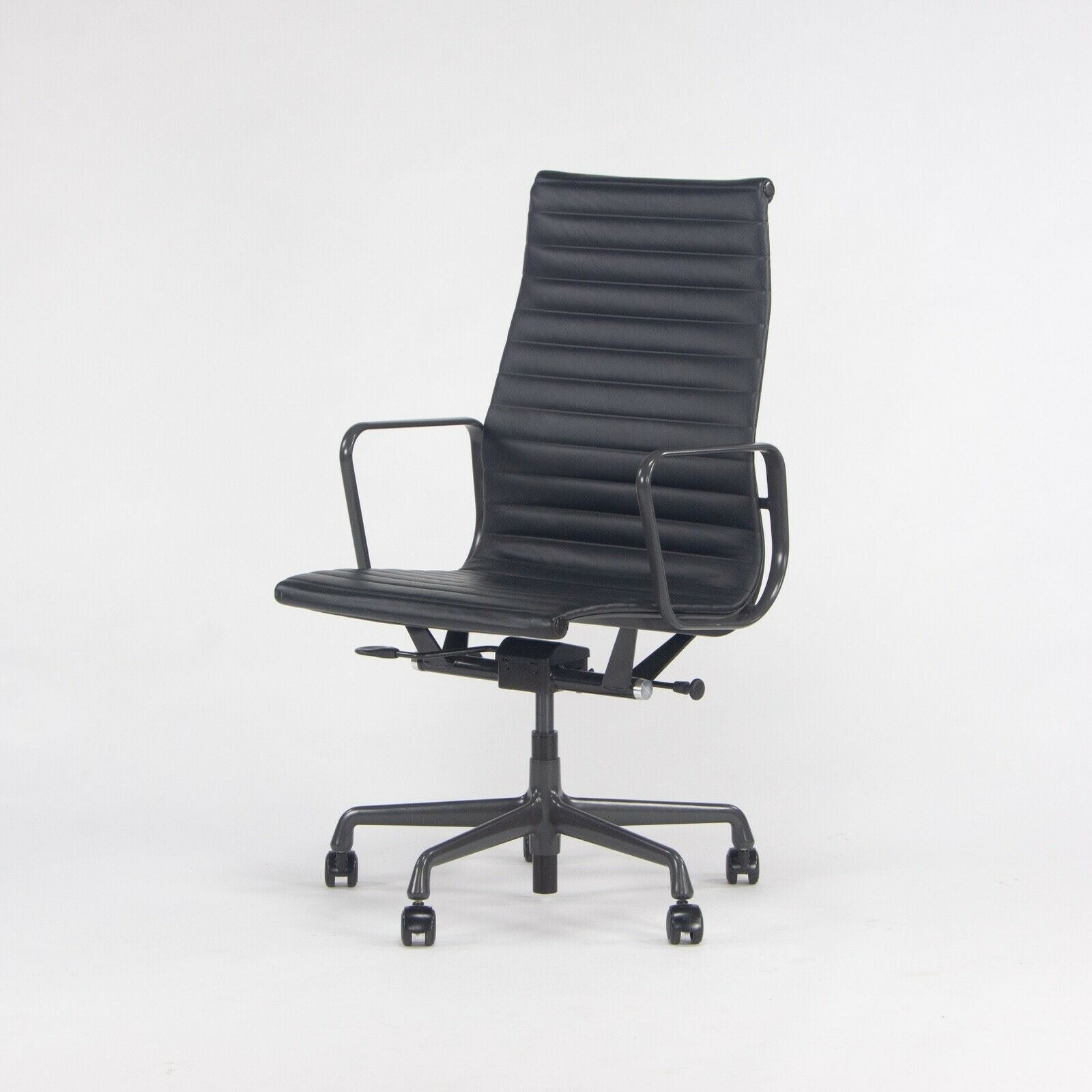 SOLD 2018 Herman Miller Eames Aluminum Group Executive Desk Chair in Black Leather 7x