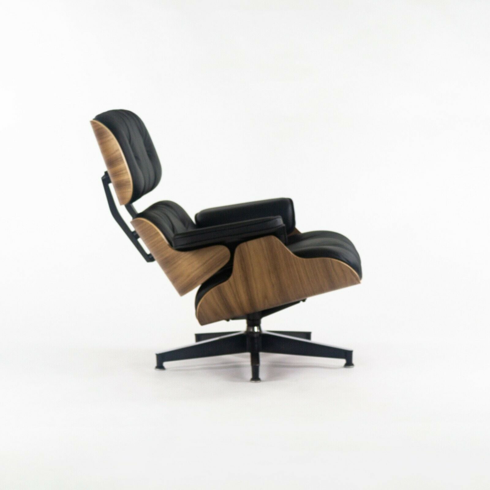 SOLD 2021 Herman Miller Eames Lounge Chair and Ottoman 670 671 Black Leather & Walnut