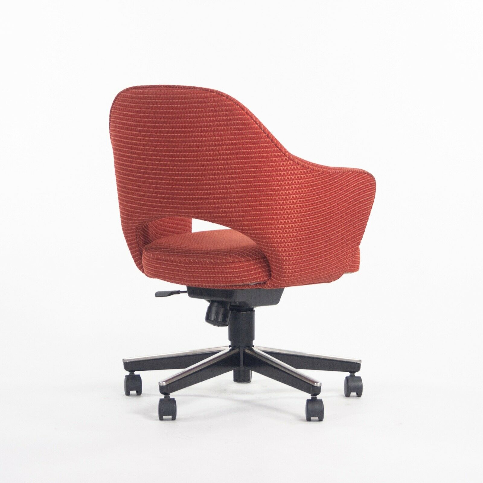 SOLD 2007 Eero Saarinen for Knoll Executive Arm Office Desk Chair Red Fabric 4 Available