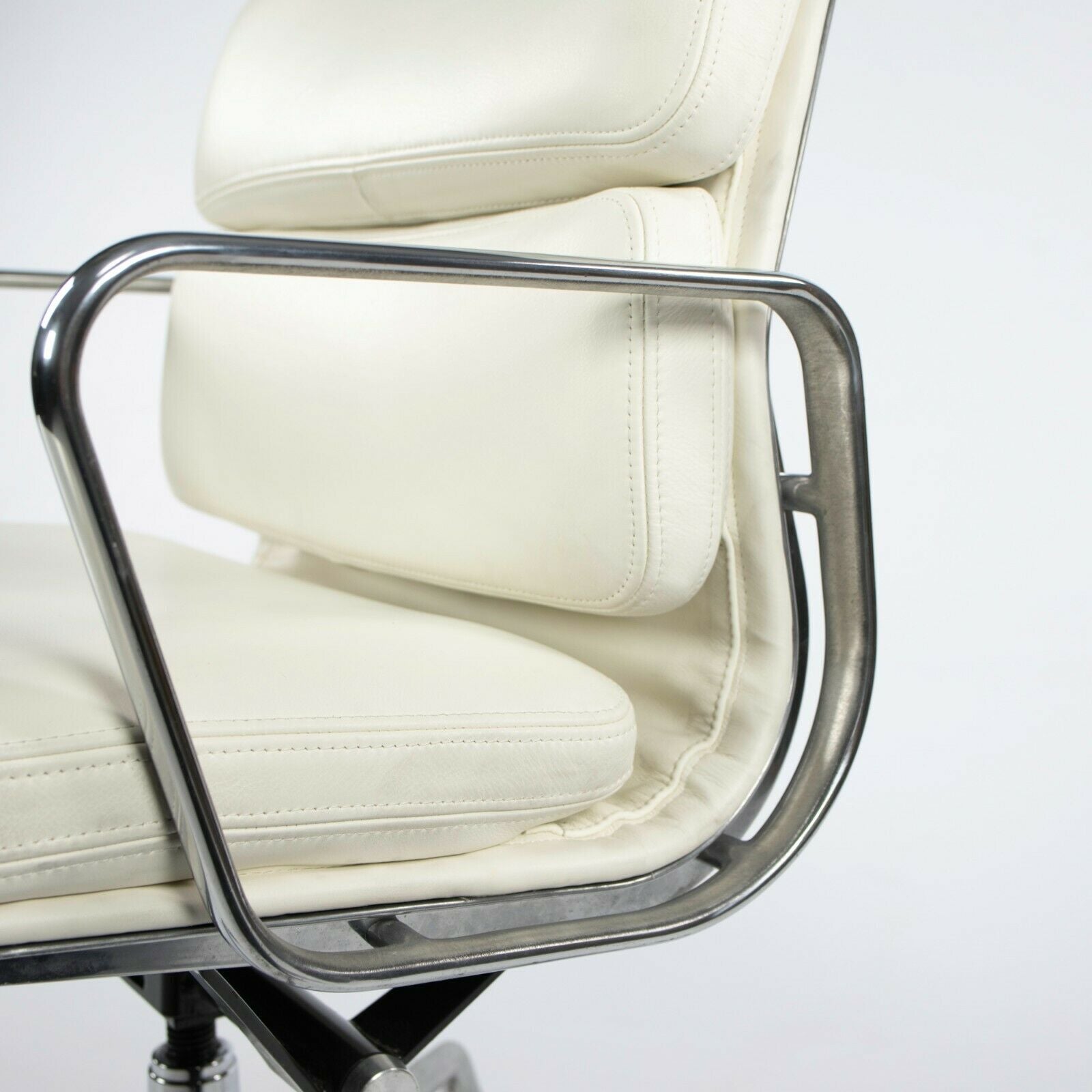 SOLD 2010s Herman Miller Eames Aluminum Group Management Desk Chair in White Leather