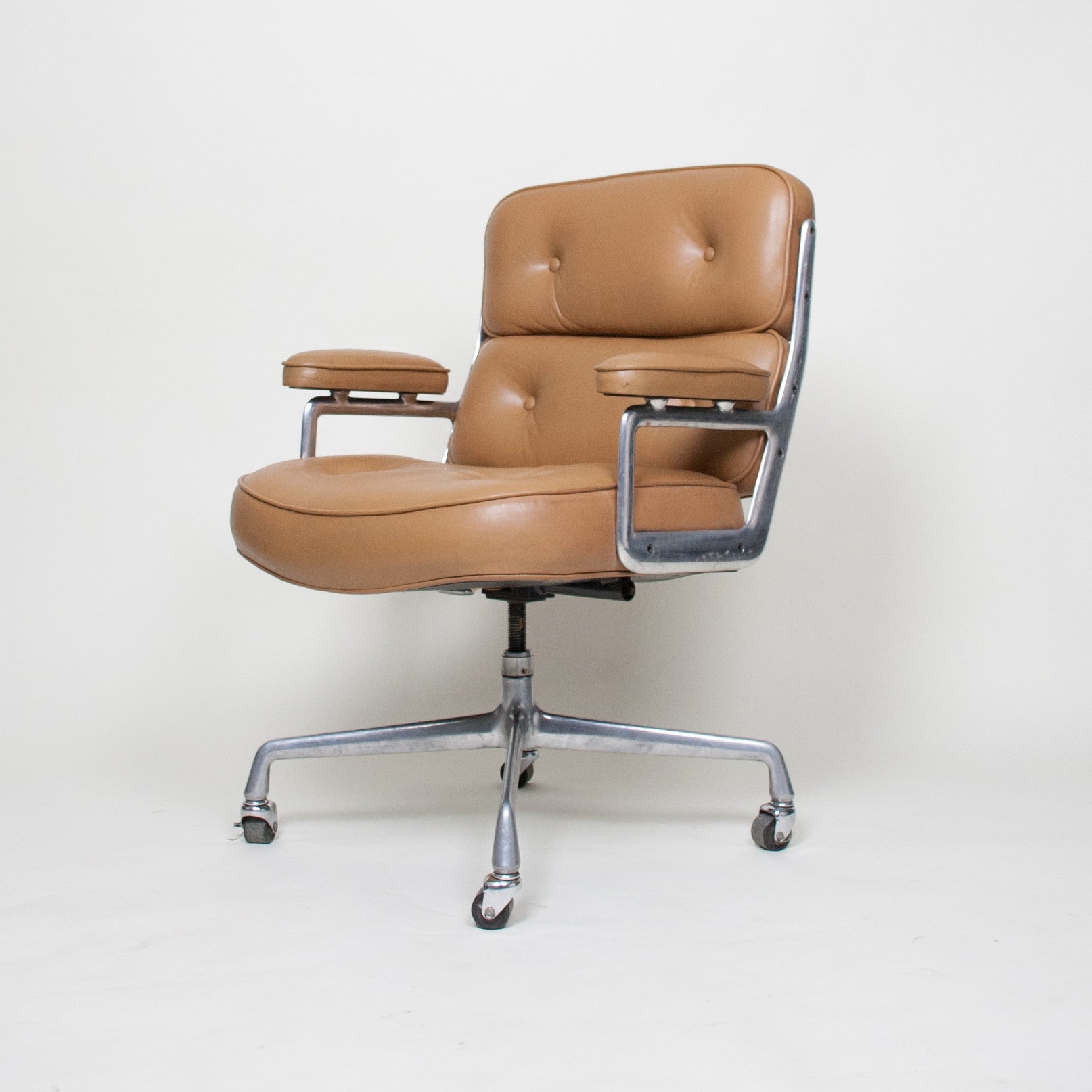 SOLD Early Eames Herman Miller Time Life Executive Aluminum Group Chair