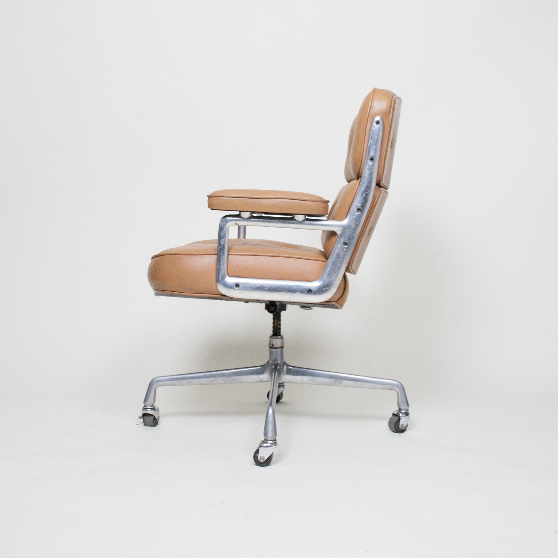 SOLD Early Eames Herman Miller Time Life Executive Aluminum Group Chair