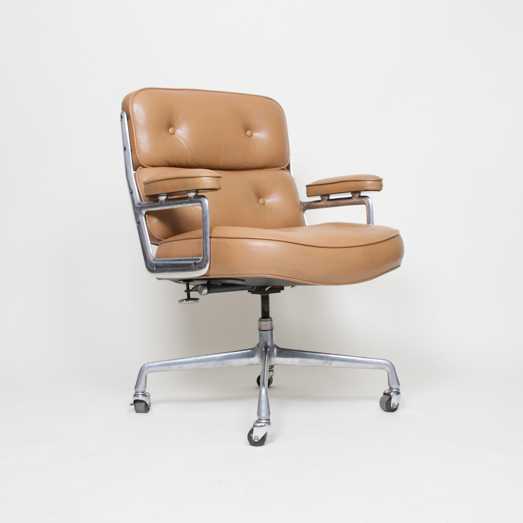 SOLD Early Eames Herman Miller Time Life Executive Aluminum Group Chair