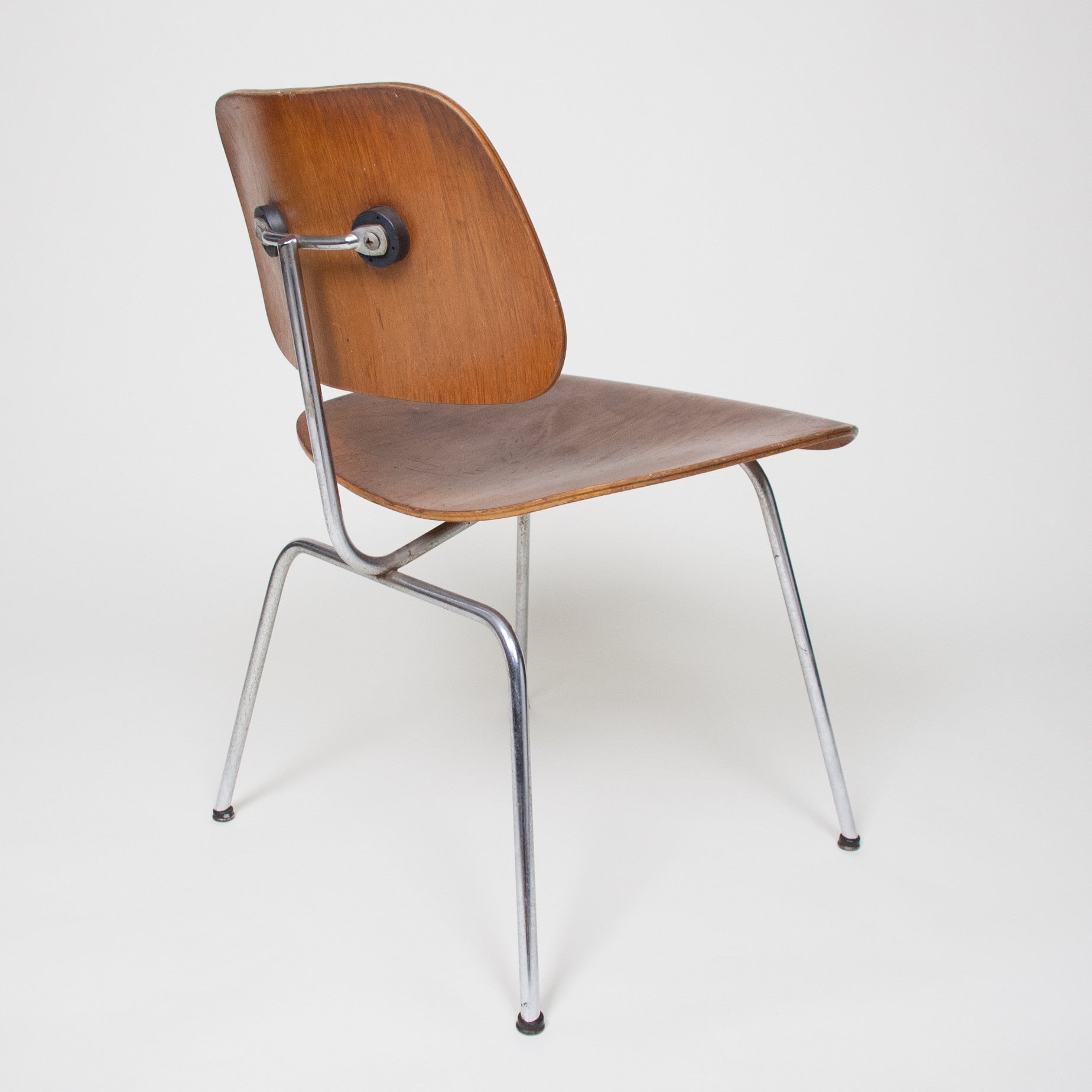 SOLD Early Herman Miller Eames DCM 1952 Early Feet