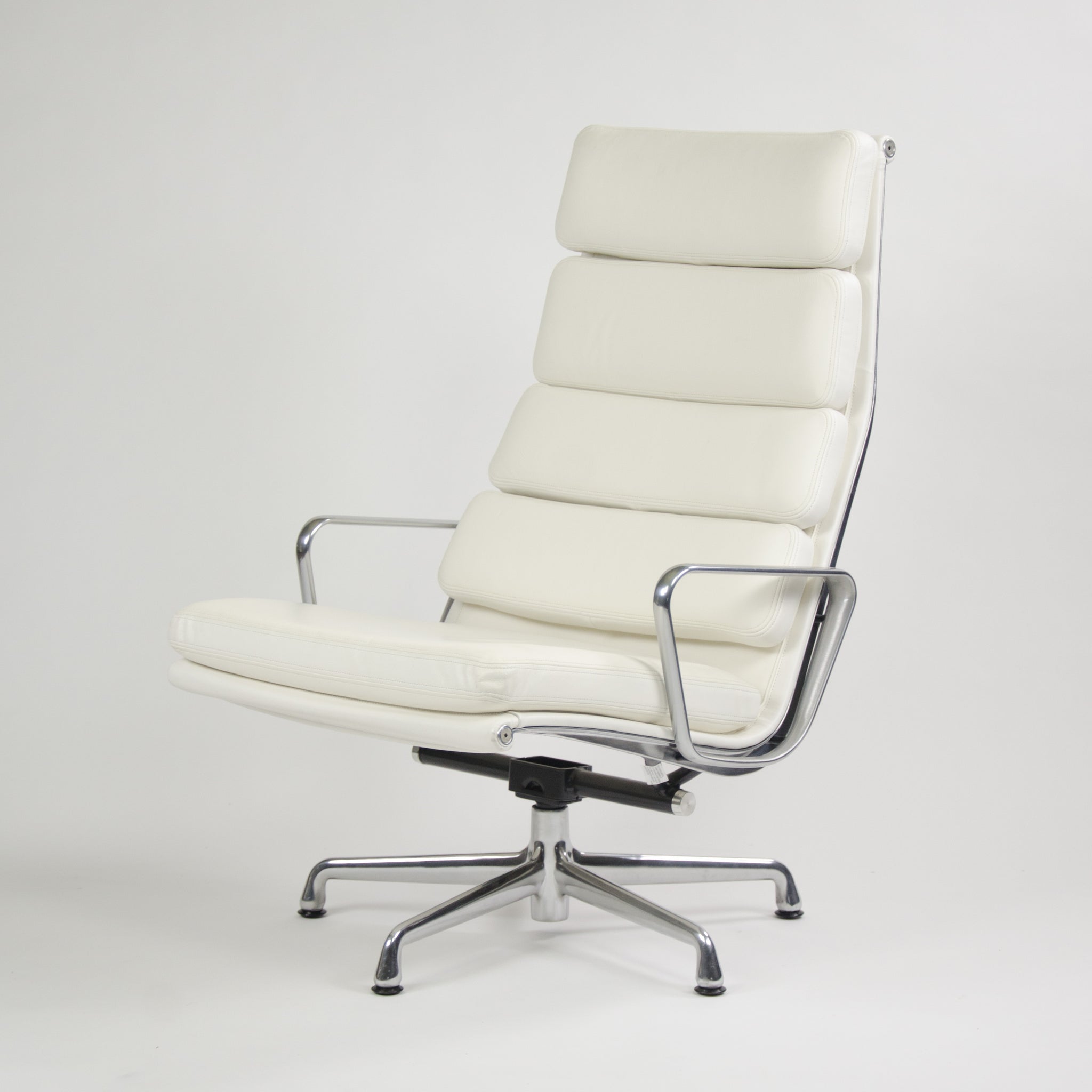 SOLD Eames Herman Miller Soft Pad Aluminum Group Lounge Chairs White Leather 2x 2008