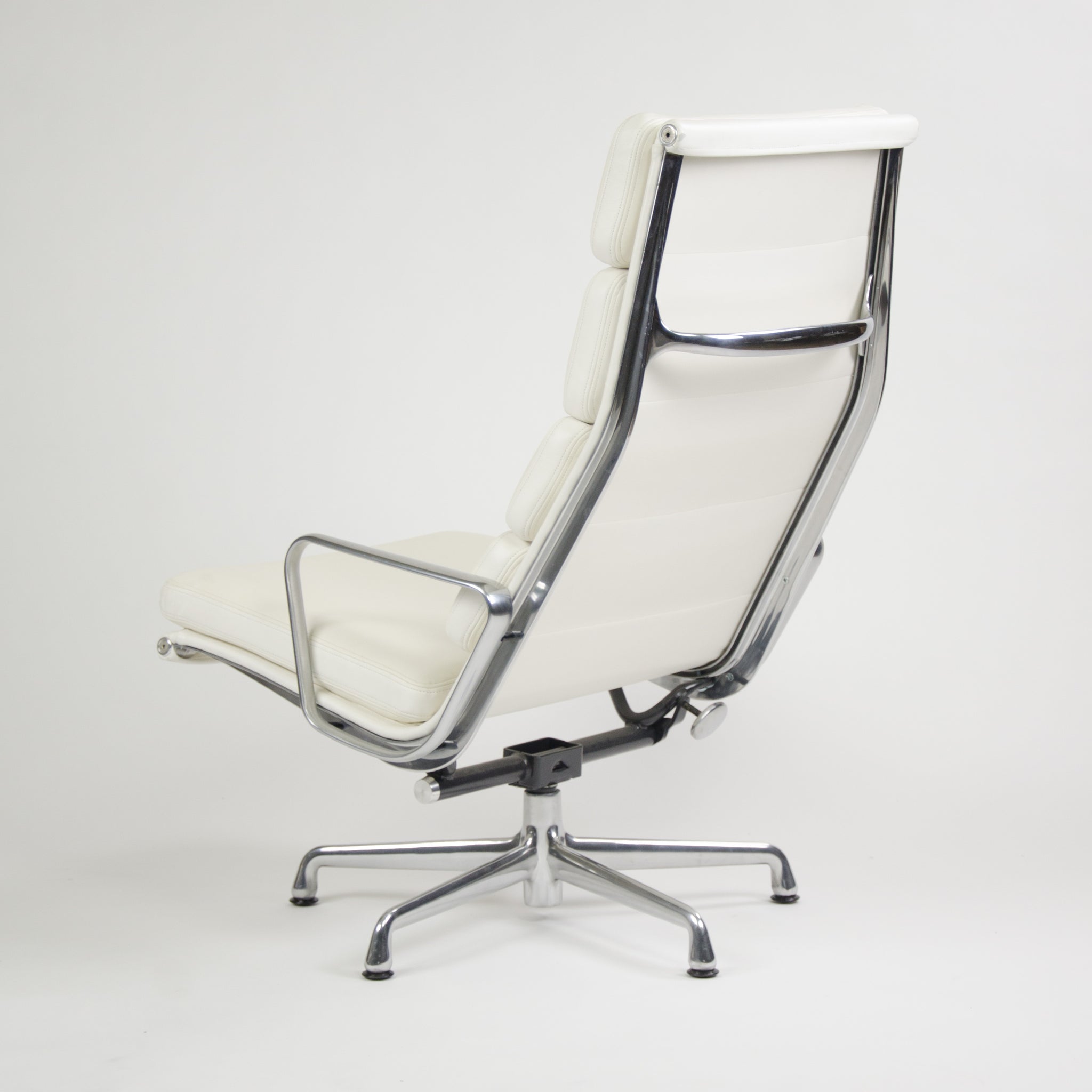 SOLD Eames Herman Miller Soft Pad Aluminum Group Lounge Chairs White Leather 2x 2008