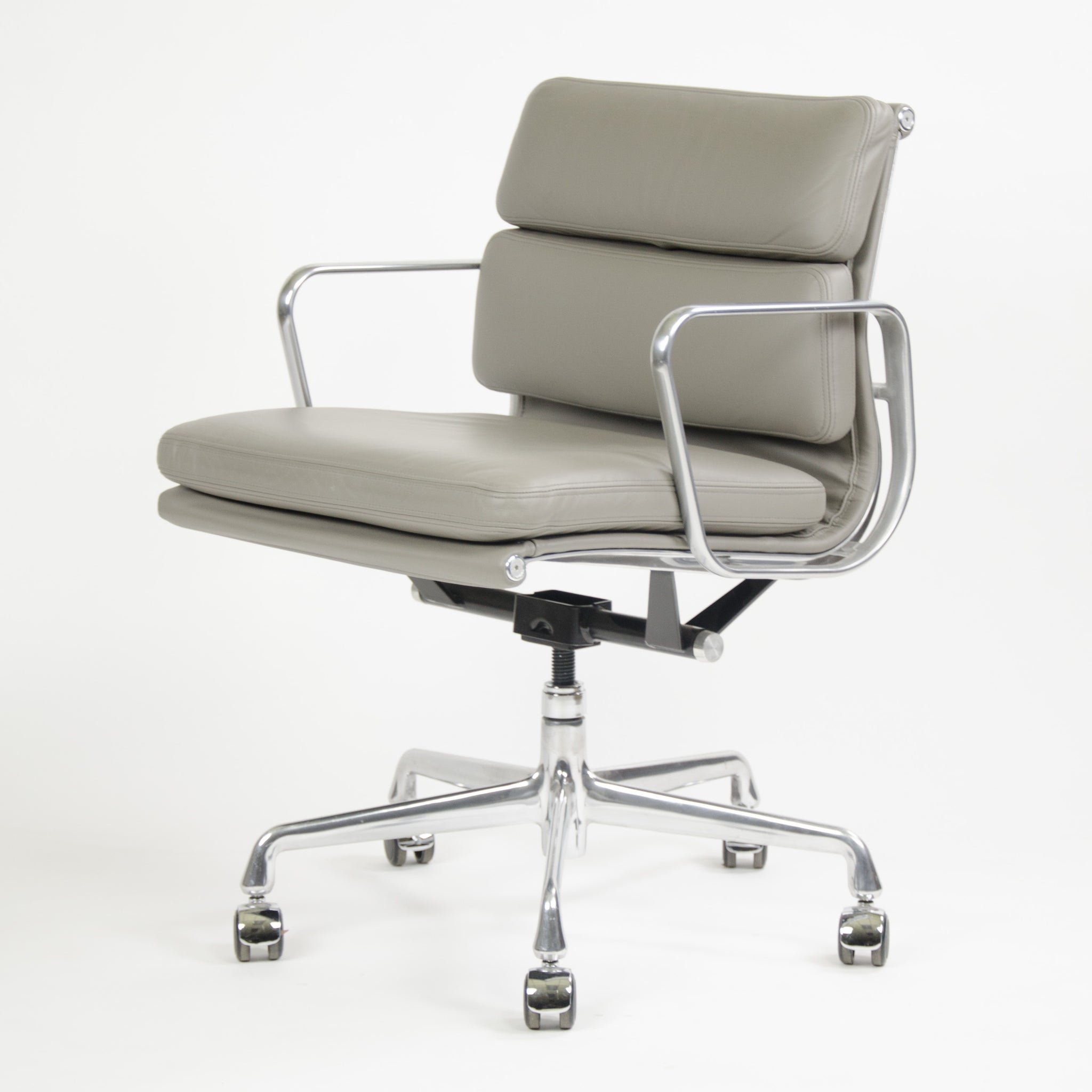 SOLD Herman Miller Eames Soft Pad Aluminum Group Chair Light Gray Leather 2013
