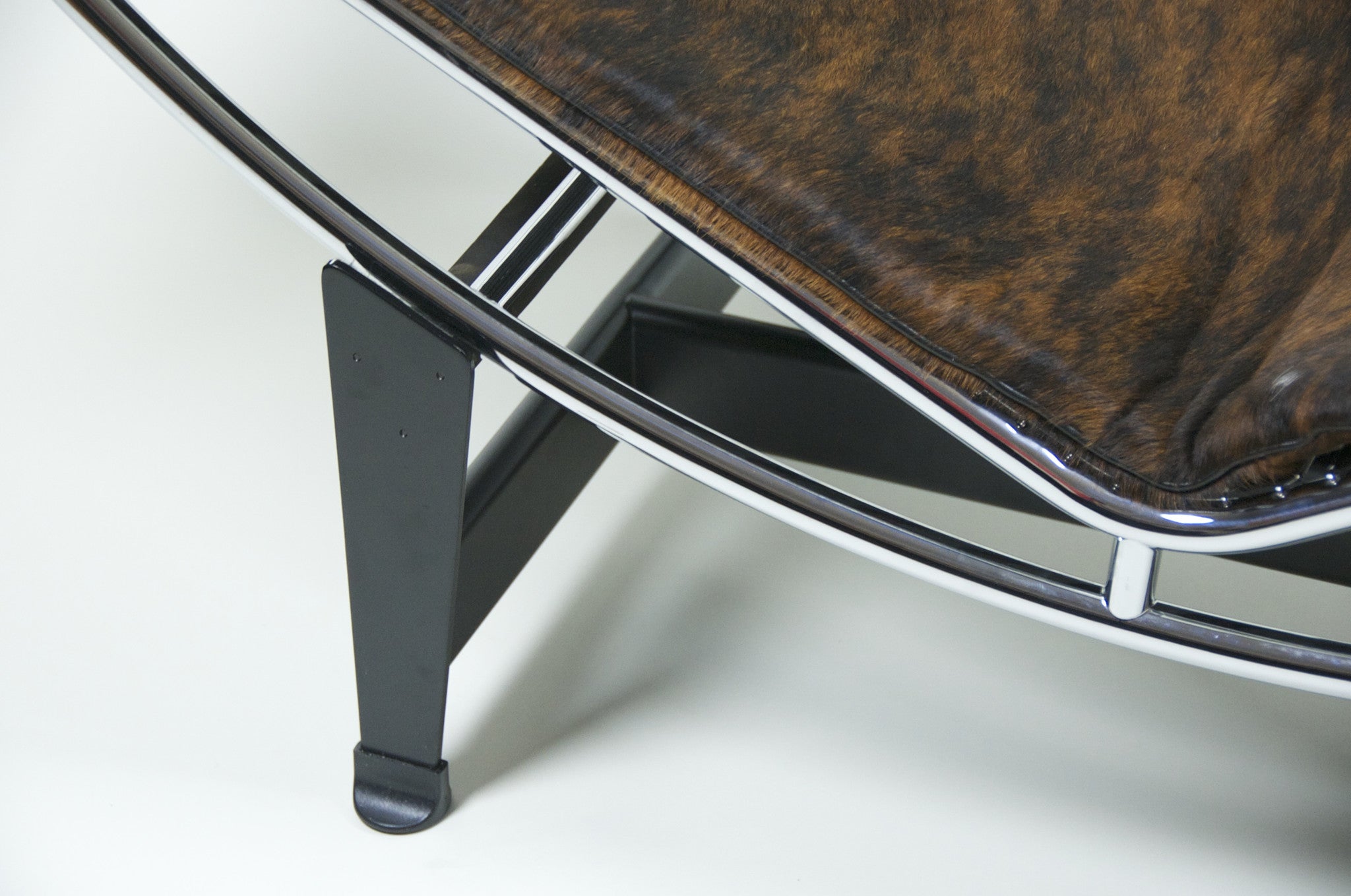 SOLD Cassina Le Corbusier LC4 Cowhide Lounge Chair