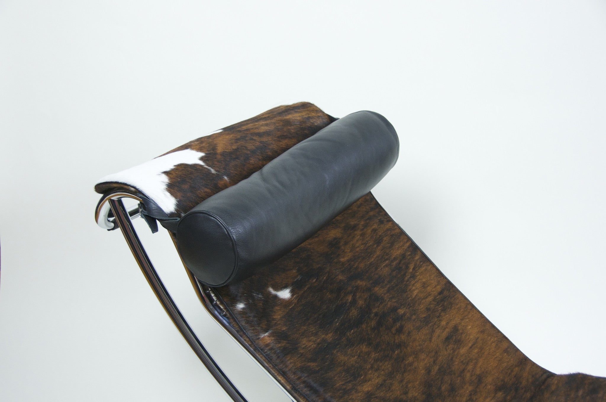 SOLD Cassina Le Corbusier LC4 Cowhide Lounge Chair