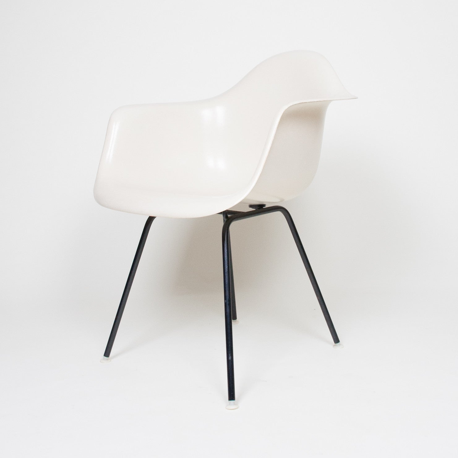 SOLD Eames Herman Miller Ivory Fiberglass Shell Chair Arm Shell Mint Condition