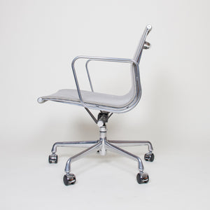 SOLD Eames Herman Miller 2007 Aluminum Group Executive Desk Chairs Mesh