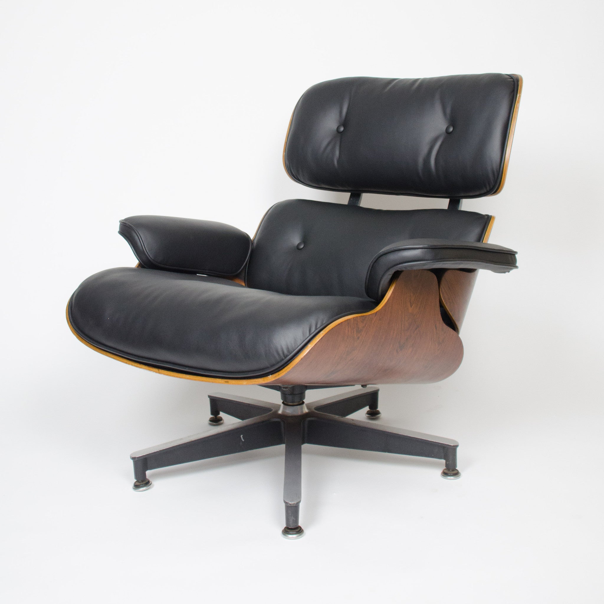 SOLD 1970's Herman Miller Eames Lounge Chair & Ottoman Rosewood 670 671 New Cushions