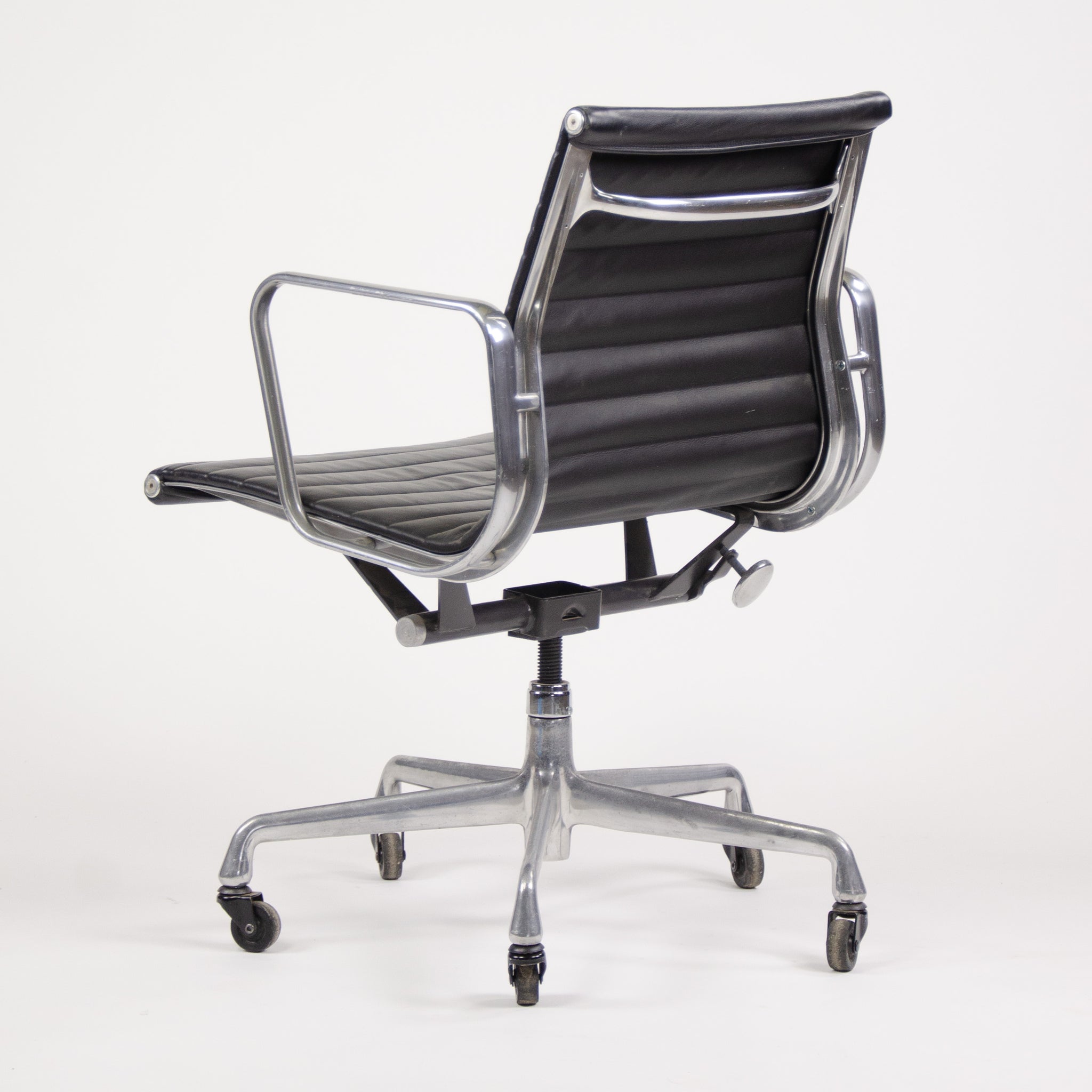 SOLD Herman Miller Eames Low Aluminum Group Executive Desk Chairs Black Leather 2006