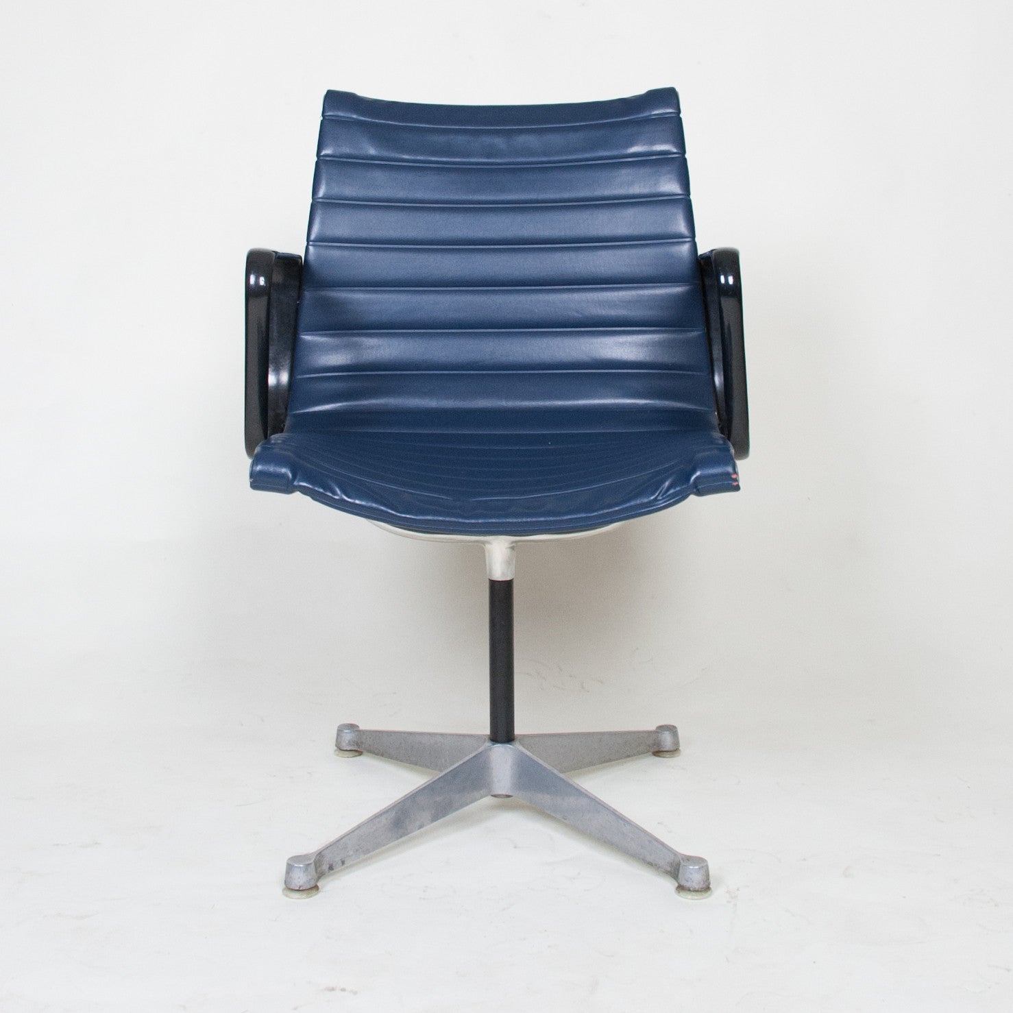 SOLD Herman Miller Eames Aluminum Group Executive Task Chairs (3 Pairs)