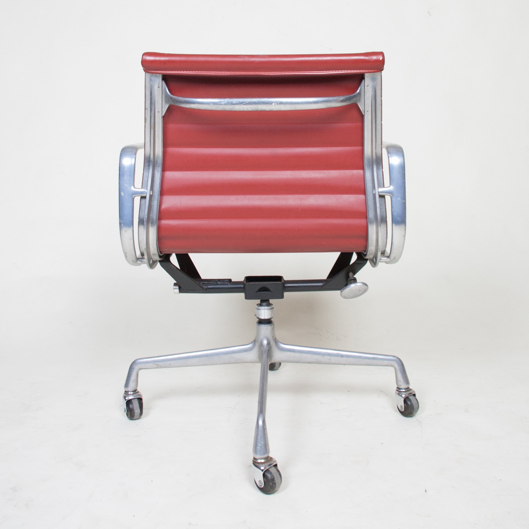 SOLD Herman Miller Eames Red Low Back Executive Aluminum Group Desk Chair #2