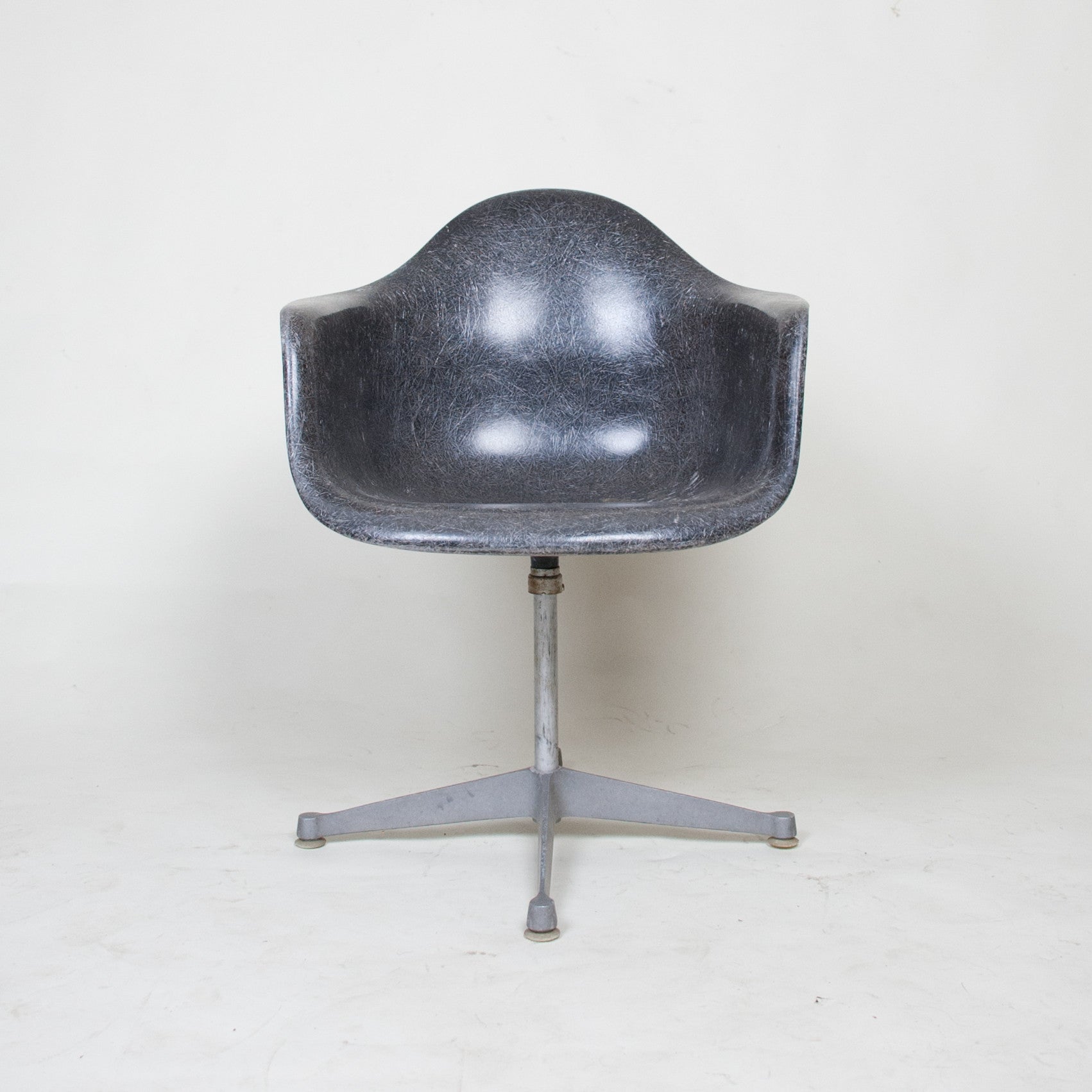 SOLD Herman Miller Eames Black/Grey Fiberglass Armshell Chair