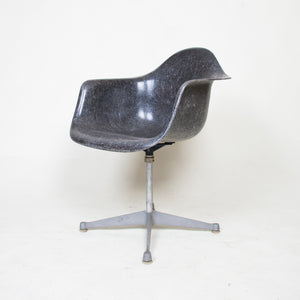 SOLD Herman Miller Eames Black/Grey Fiberglass Armshell Chair