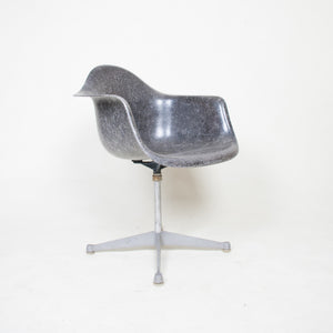 SOLD Herman Miller Eames Black/Grey Fiberglass Armshell Chair