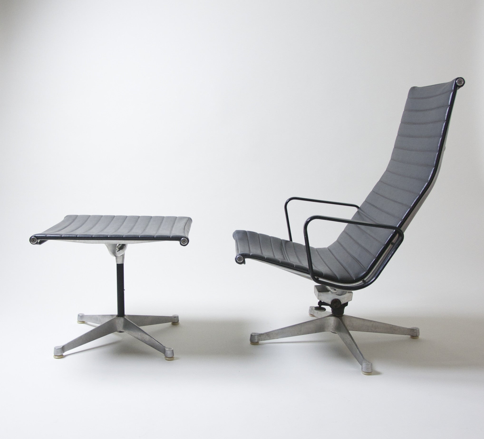 SOLD Patent Pending Eames Aluminum Group Lounge with Ottoman