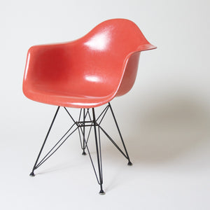 SOLD 1958 Original Eames Eiffel Tower Herman Miller Fiberglass Arm Shell Chair