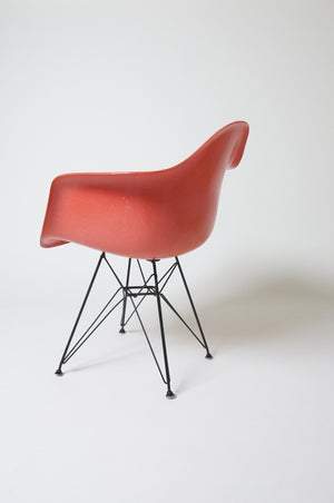 SOLD 1958 Original Eames Eiffel Tower Herman Miller Fiberglass Arm Shell Chair