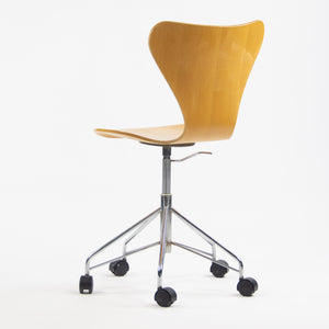 SOLD Arne Jacobsen Vintage 3117 Rolling Desk Chair by Fritz Hansen Denmark