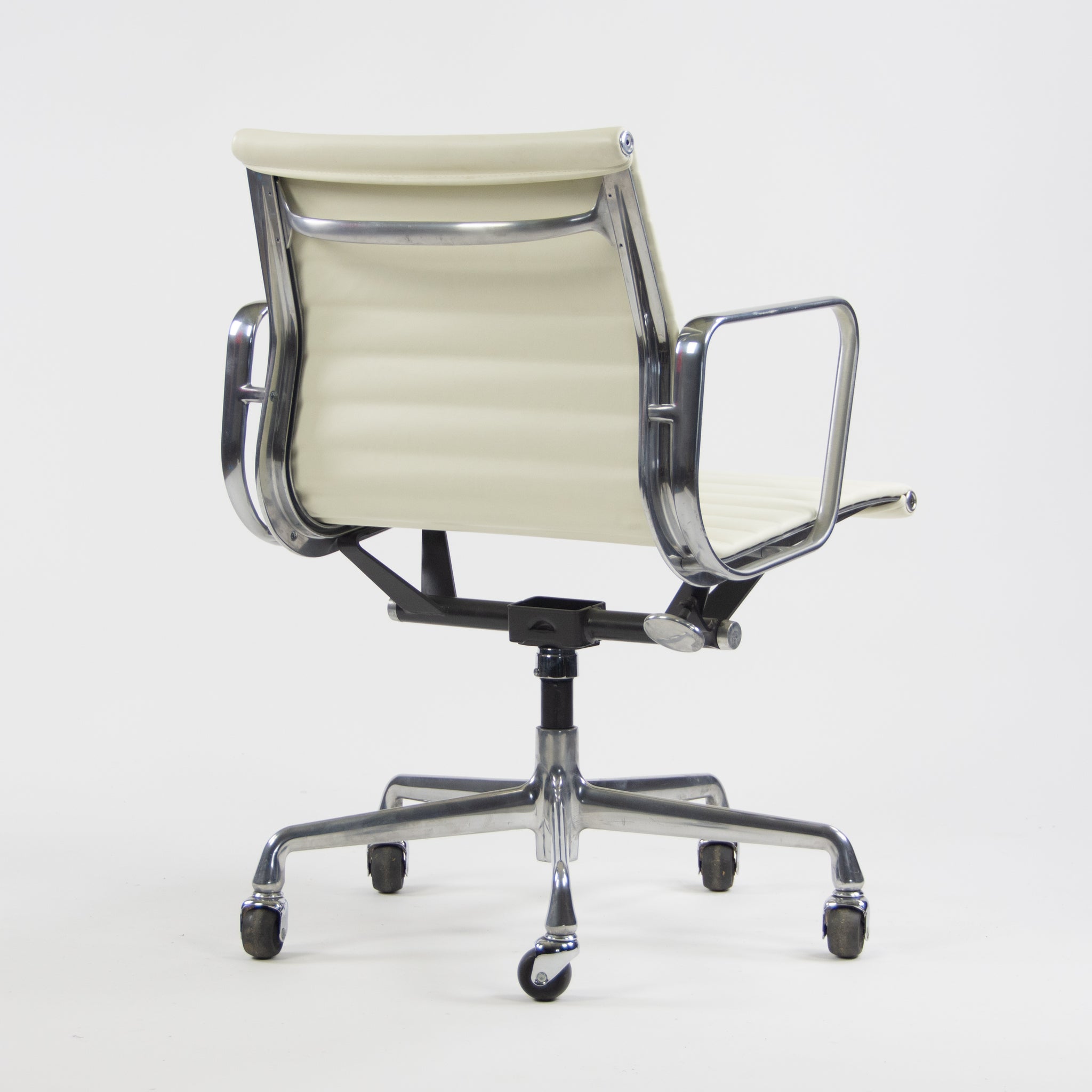 SOLD Herman Miller Eames New Old Stock Low Aluminum Group Management Desk Chair White