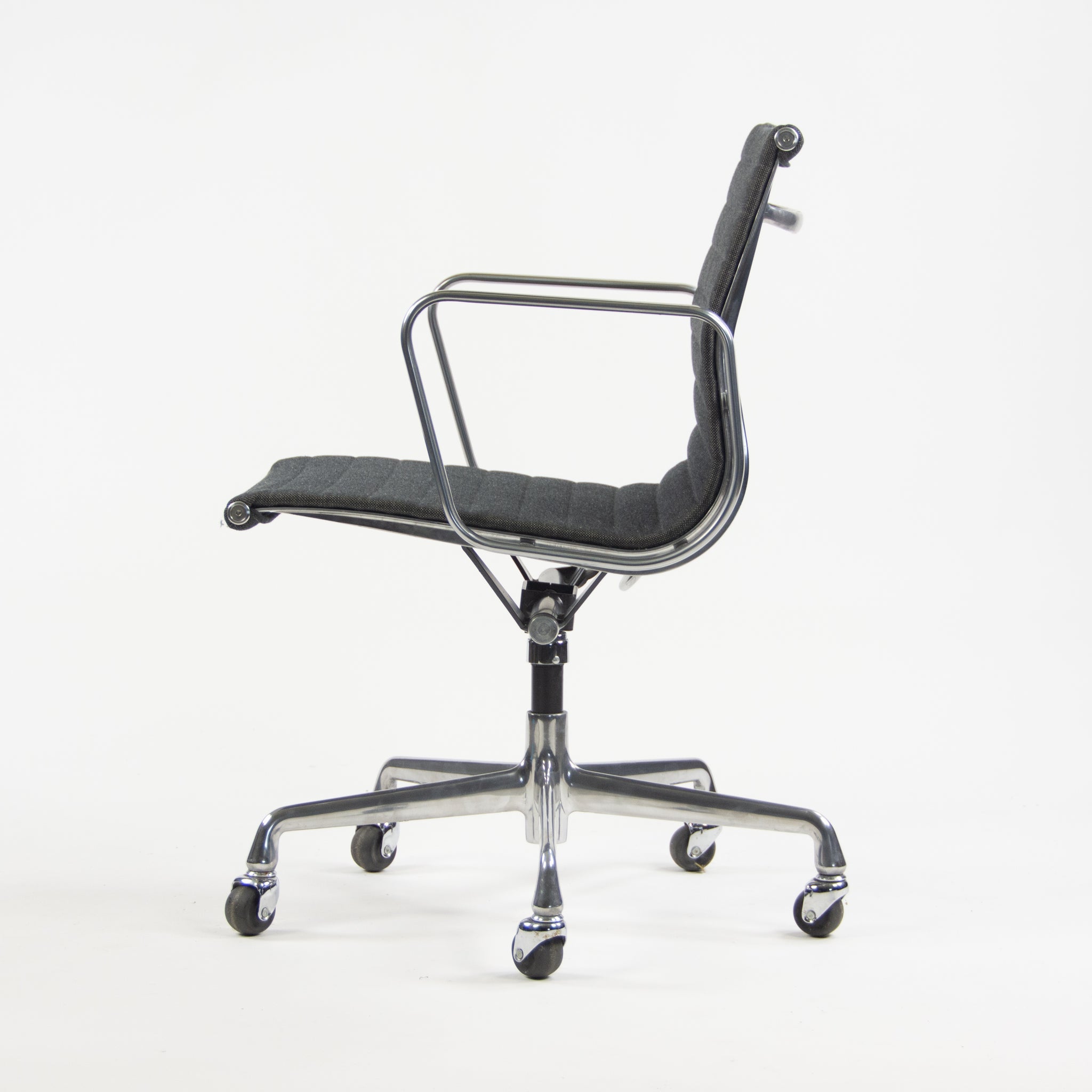 SOLD Herman Miller Eames New Old Stock Low Aluminum Group Management Desk Chair Gray