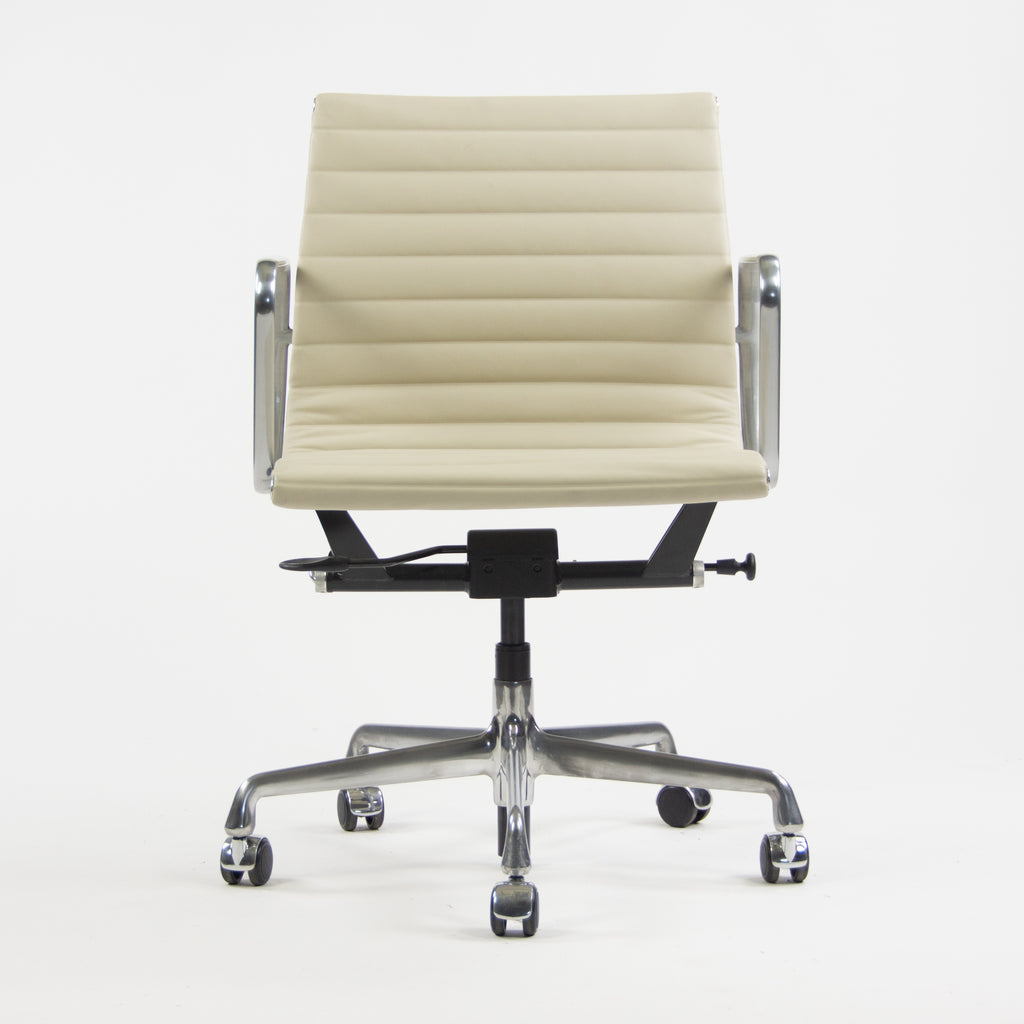 SOLD Herman Miller Eames New Old Stock Low Aluminum Group Management Desk Chair Tan