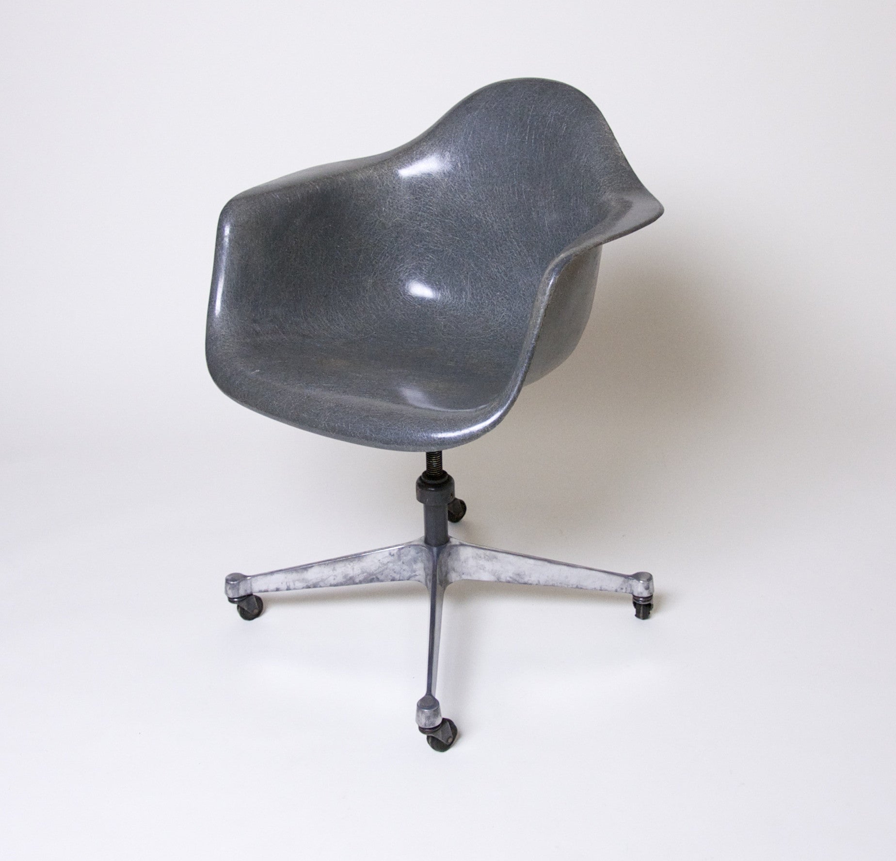 SOLD 60's Original Eames DAT Herman Miller Fiberglass Shell Chair Elephant Hide Gray