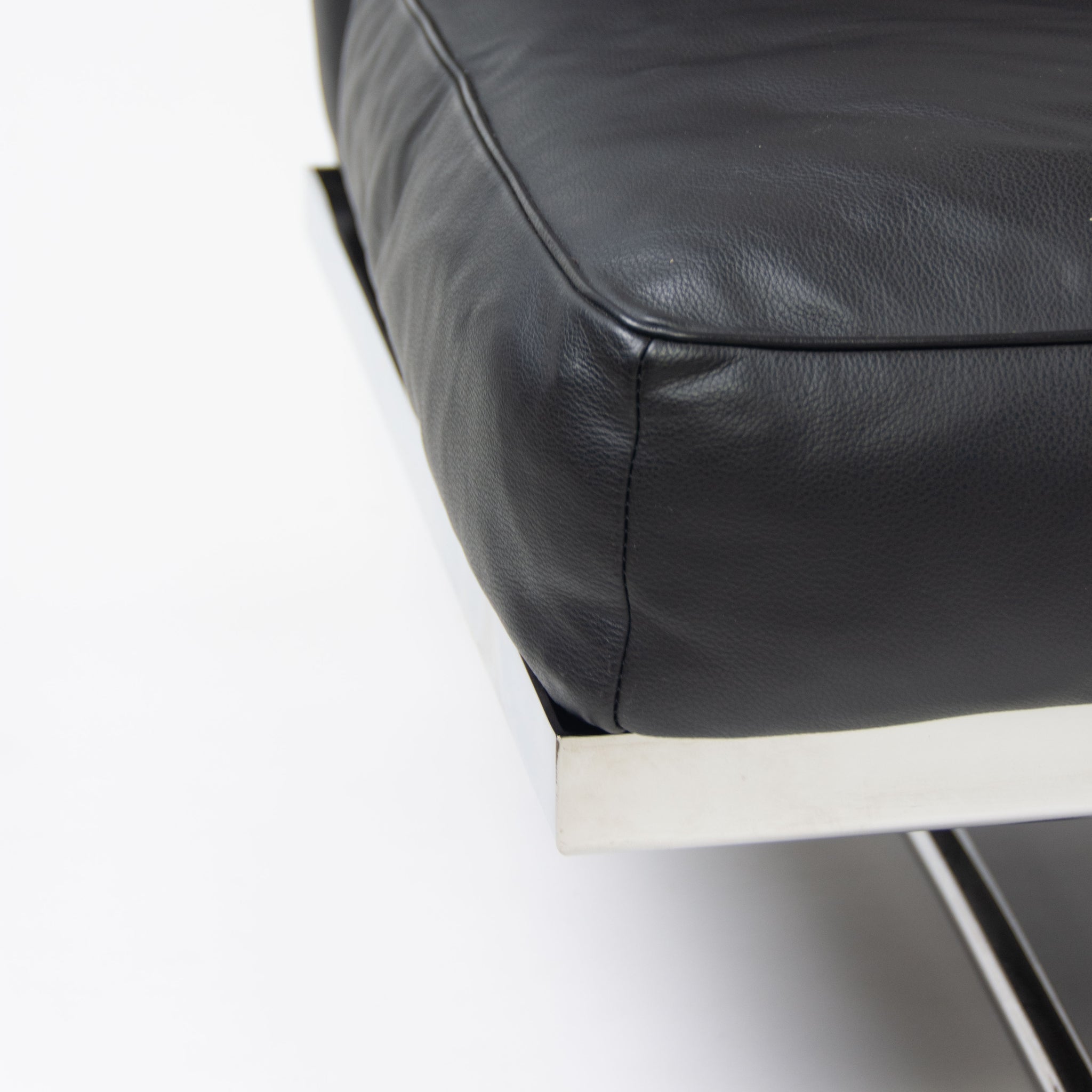 SOLD 2010's Cassina Italy Le Corbusier LC5 Two-Seater Sofa Daybed Black Leather