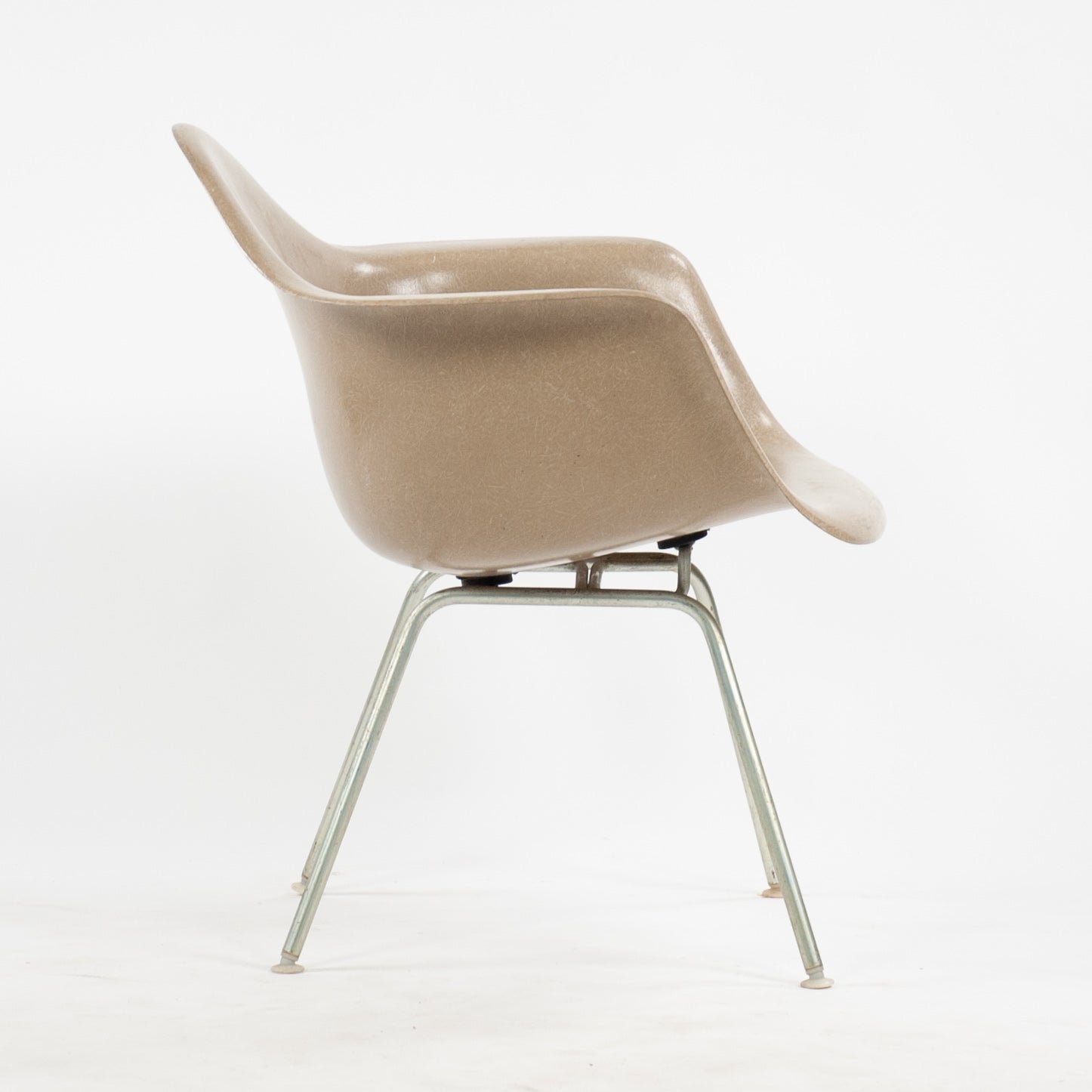 SOLD 1950's Original Herman Miller Eames Fiberglass Armshell Chair LAX Lounge