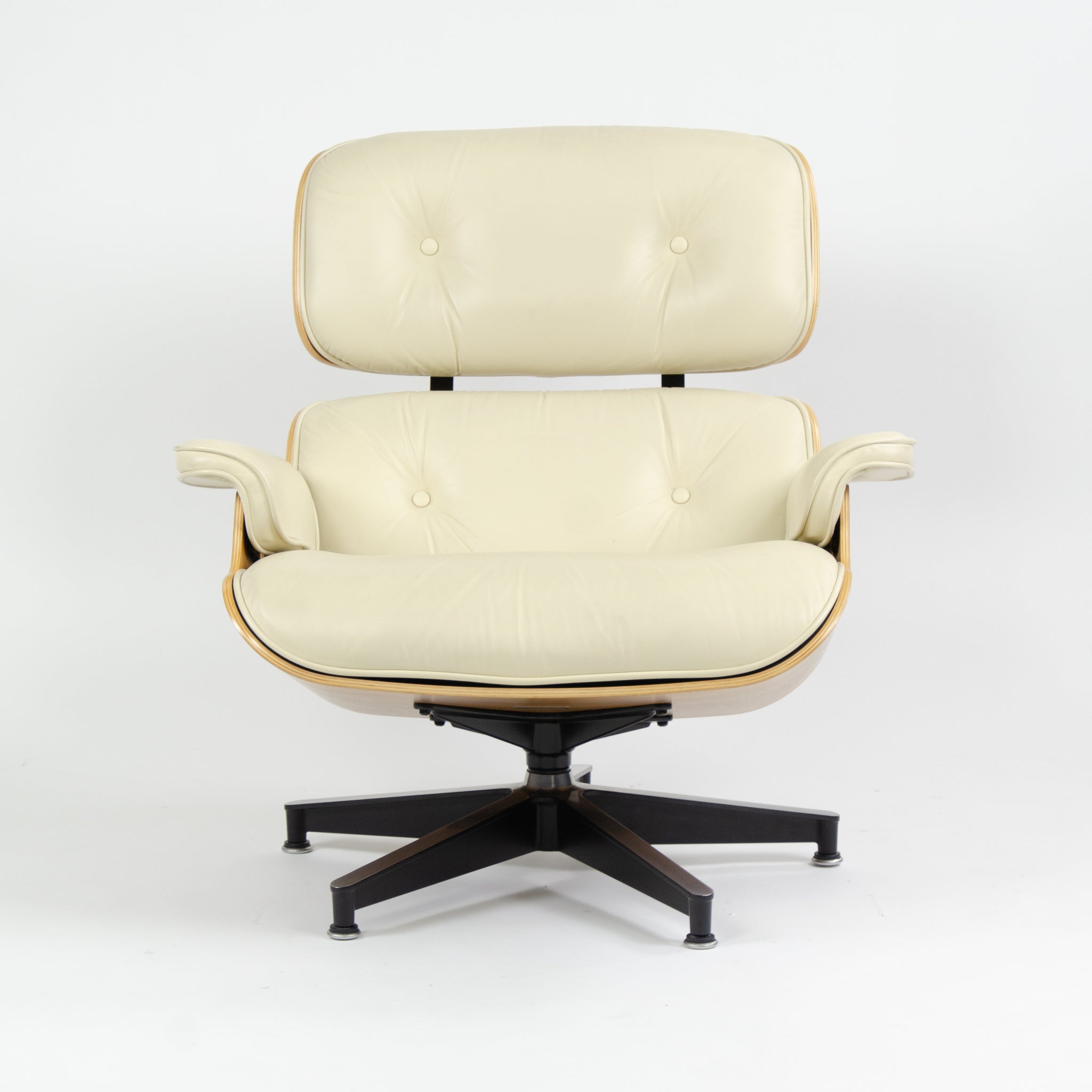 SOLD Herman Miller Eames Lounge Chair & Ottoman Walnut 670 671 Ivory Leather