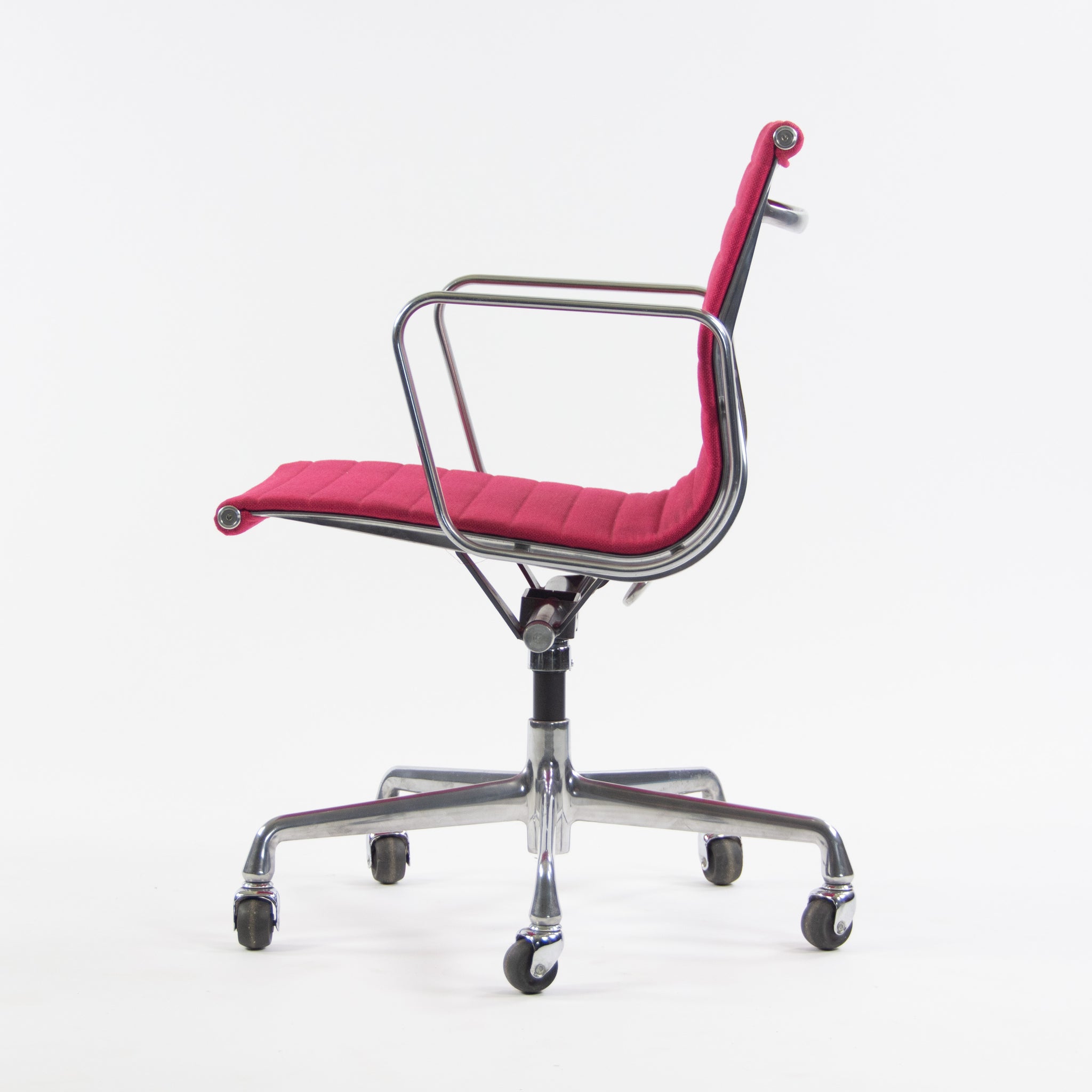 SOLD Herman Miller Eames New Old Stock Low Aluminum Group Management Desk Chair Pink