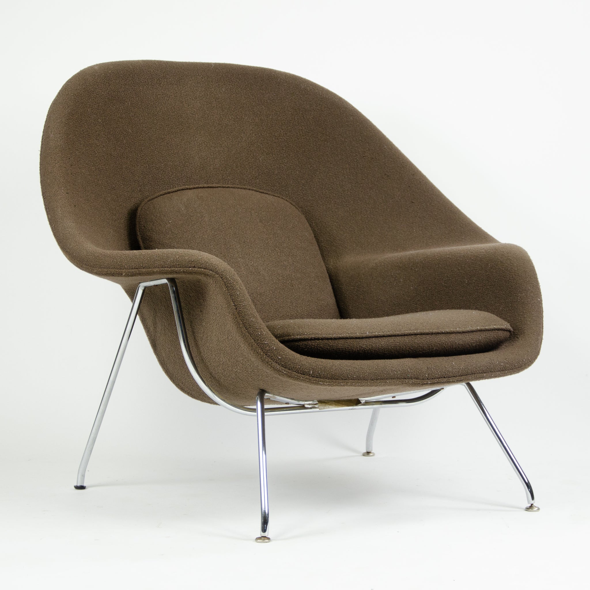 SOLD Eero Saarinen Womb Chair Knoll International Full-Size Brown Boucle Fabric