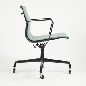 SOLD Herman Miller Eames 1985 Aluminum Group Executive Desk Chair Blue/Gray Fabric 2x